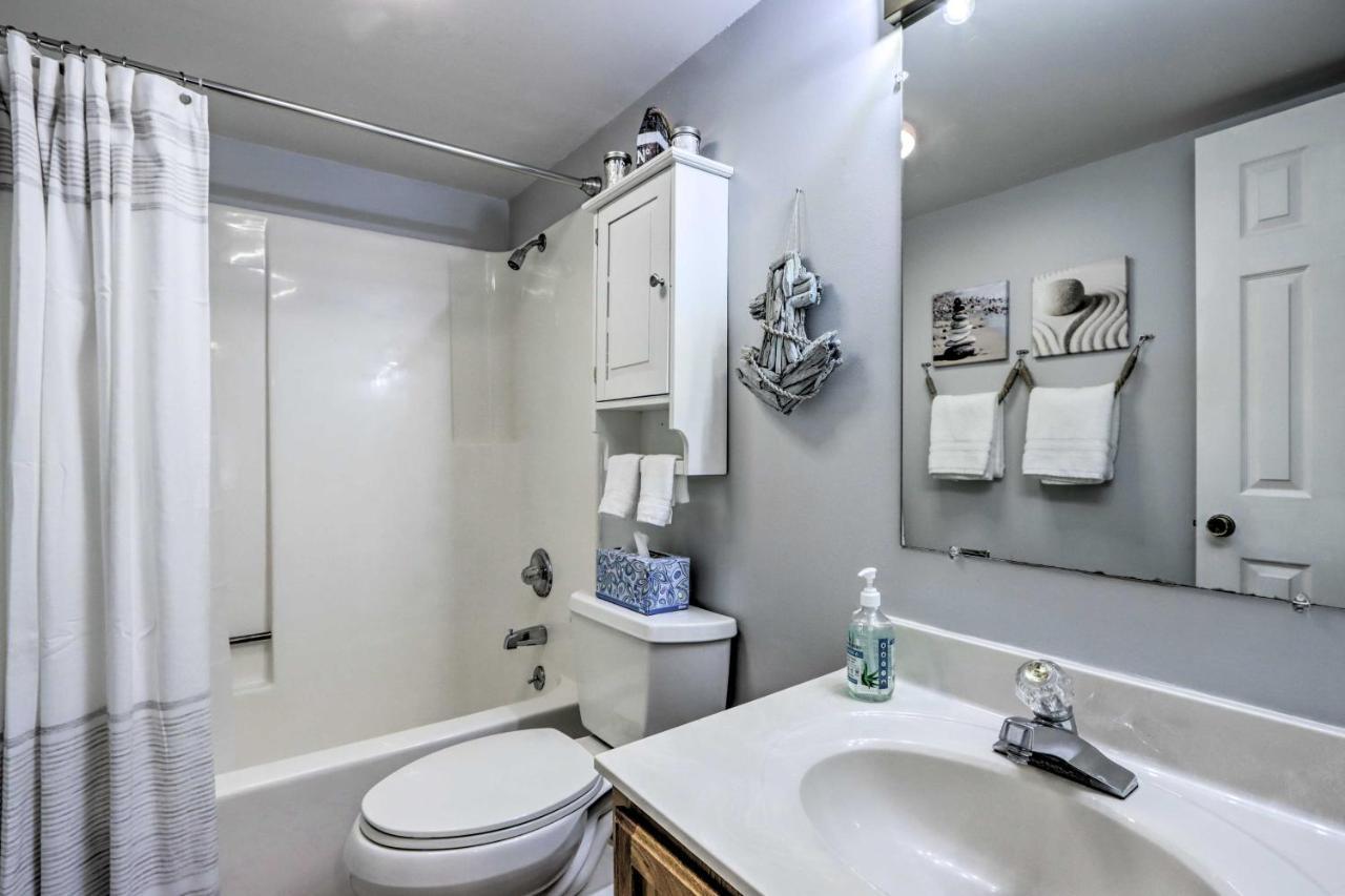 Osage Beach Condo With Pool Access And Lake Views 외부 사진
